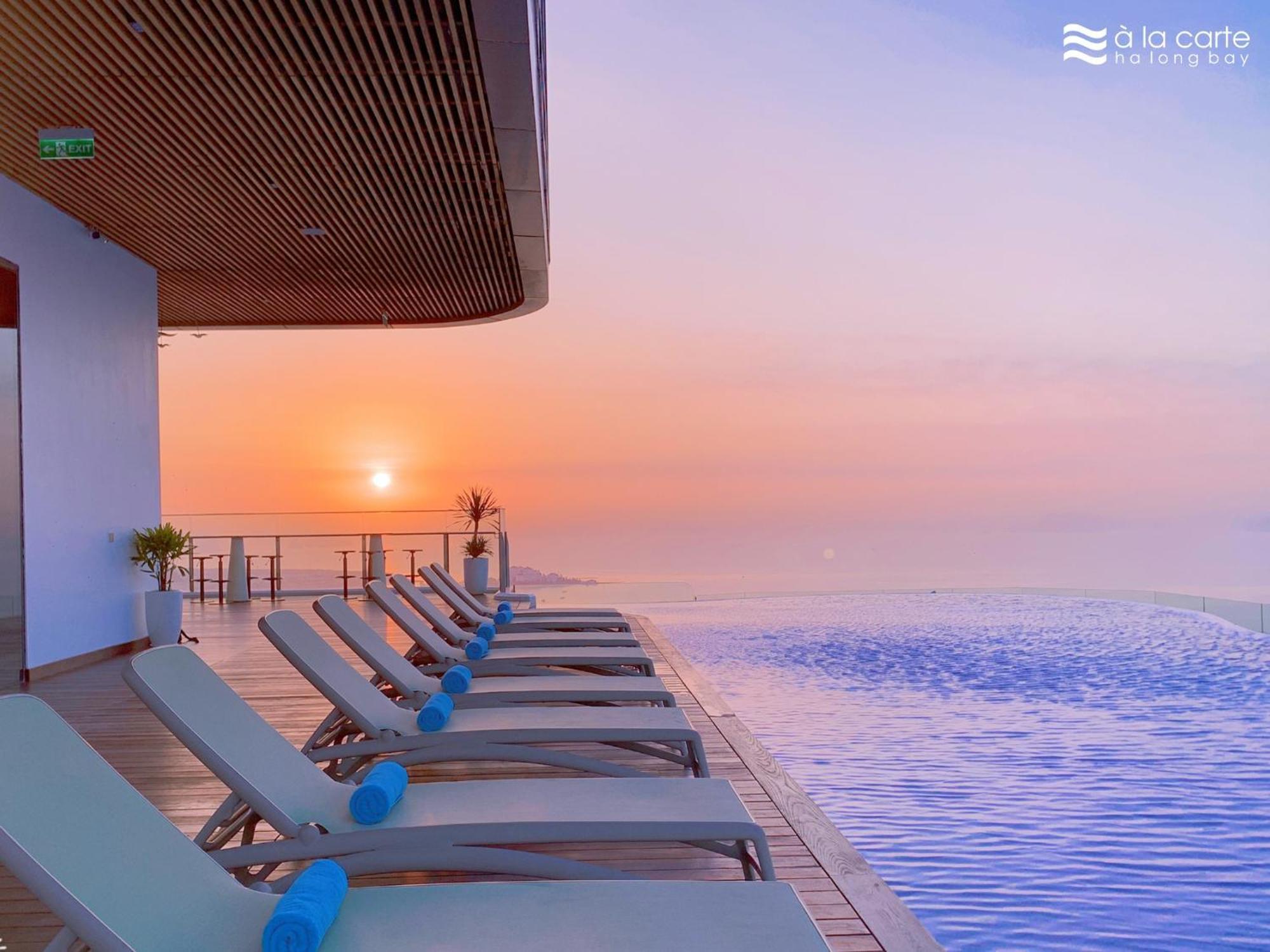 A La Carte Ha Long Apartment By The Beach Bagian luar foto