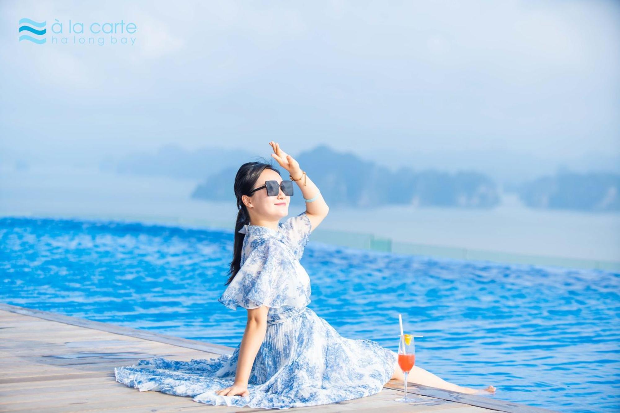 A La Carte Ha Long Apartment By The Beach Bagian luar foto