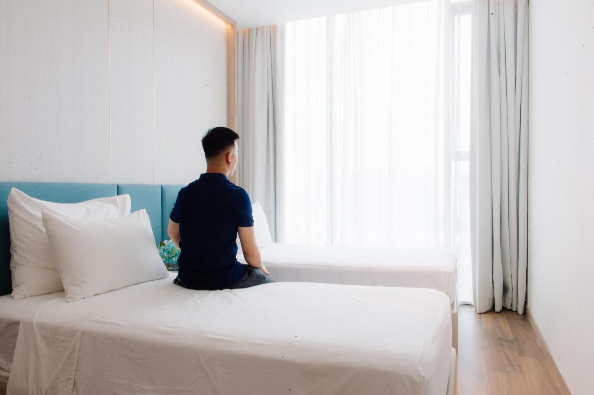 A La Carte Ha Long Apartment By The Beach Bagian luar foto